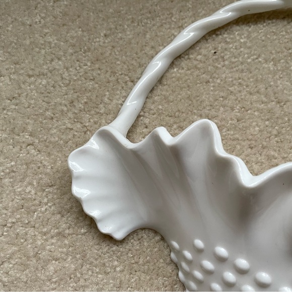 Vintage Burwood 1984 Hobnail Wall Pocket - Picture 8 of 8